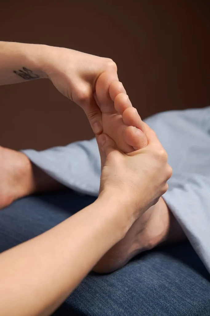 Cure Bien-être du Dos Cure bien-être de réflexologie, pour le dos, avec une séance de réflexologie plantaire. Huna