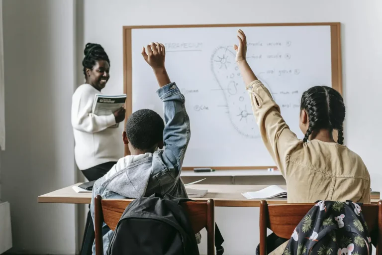 Projet bien-être pour les professeurs et professionnels de l’éducation Faire appel à Huna pour un projet bien-être pour les professeurs et les professionnels de l'éducation.